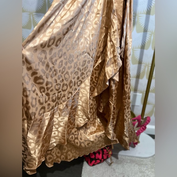 Chiffon V Neck Ruffle Midi Dress / Beach Wrap Dress - Picture 4 of 11